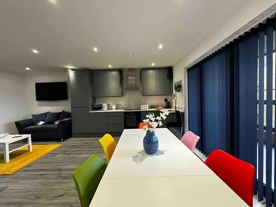 Willa Wave Song - Hornsea Town House With Sea Views And Balconies