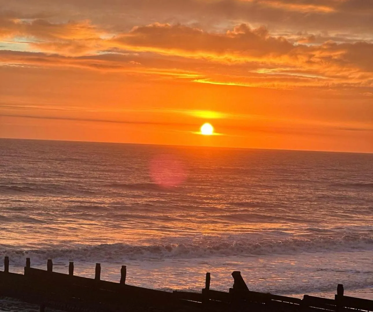 Dom wakacyjny Willa Wave Song - Hornsea Town House With Sea Views And Balconies