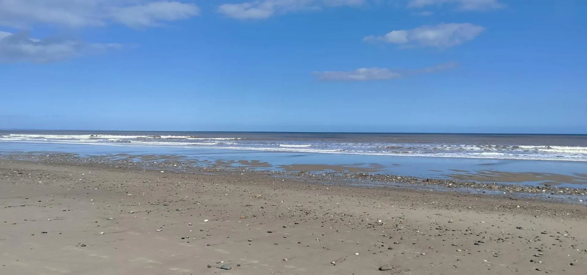 Willa Wave Song - Hornsea Town House With Sea Views And Balconies